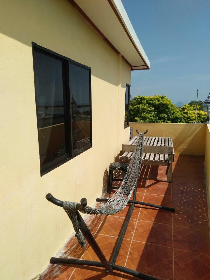 Rumah Hentian Ayah Kampung Kuala Besut Kültér fotó